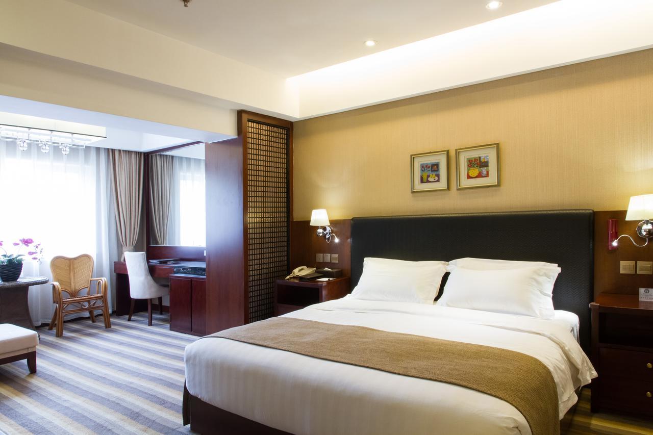 Beijing Dragon Spring Hotel Exterior photo